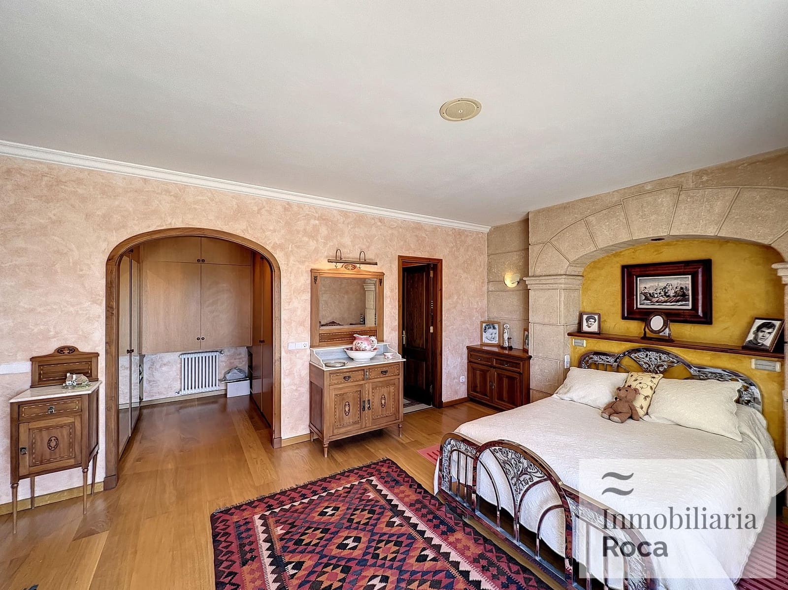 10 soveværelse Finca/Landehus til salg i Es Canutells med swimmingpool - € 2.200.000 (Ref: 8734144)