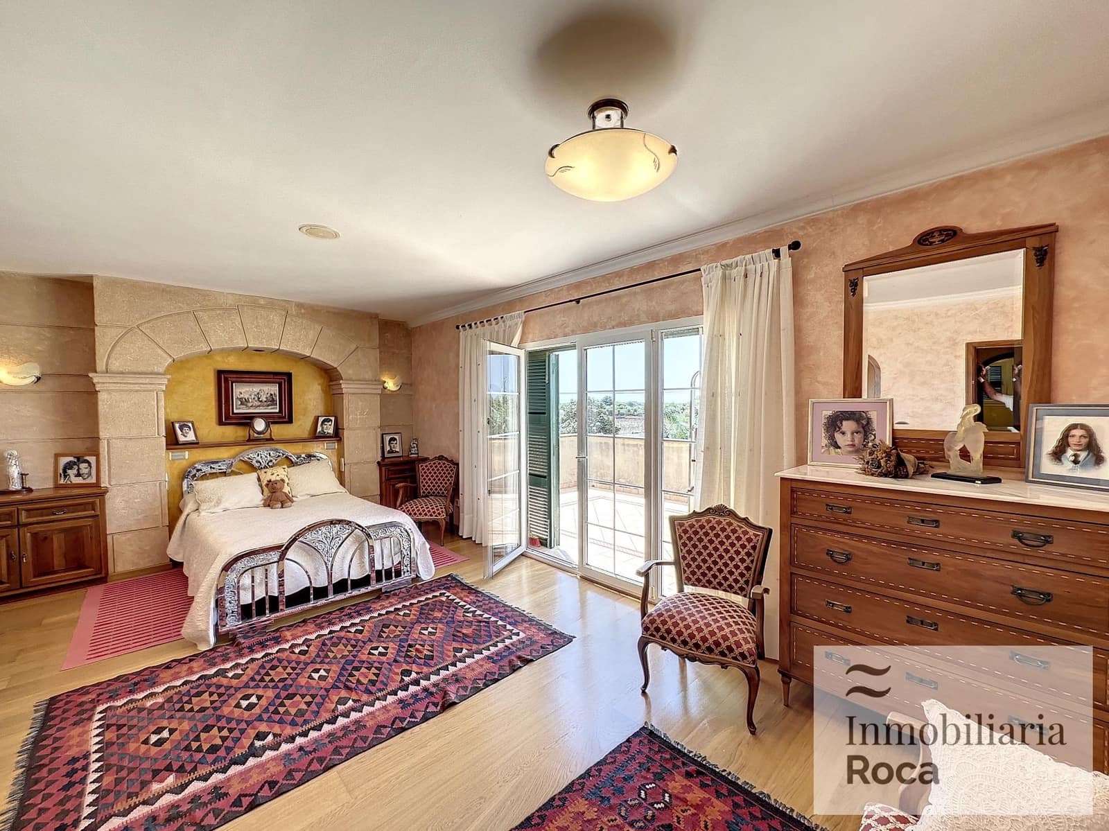 10 soveværelse Finca/Landehus til salg i Es Canutells med swimmingpool - € 2.200.000 (Ref: 8734144)