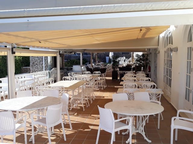 4 makuuhuone Yritys myytävänä paikassa Es Mercadal mukana uima-altaan - 850 000 € (Ref: 8789567)