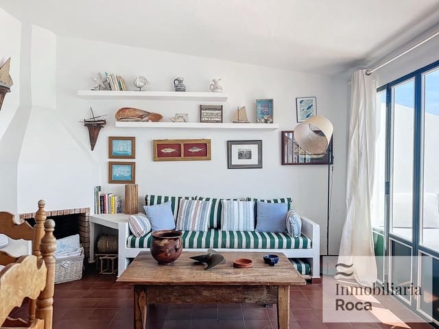 2 bedroom Apartment for rent in Fornells, Es Mercadal - € 1,000 (Ref: 9240423)