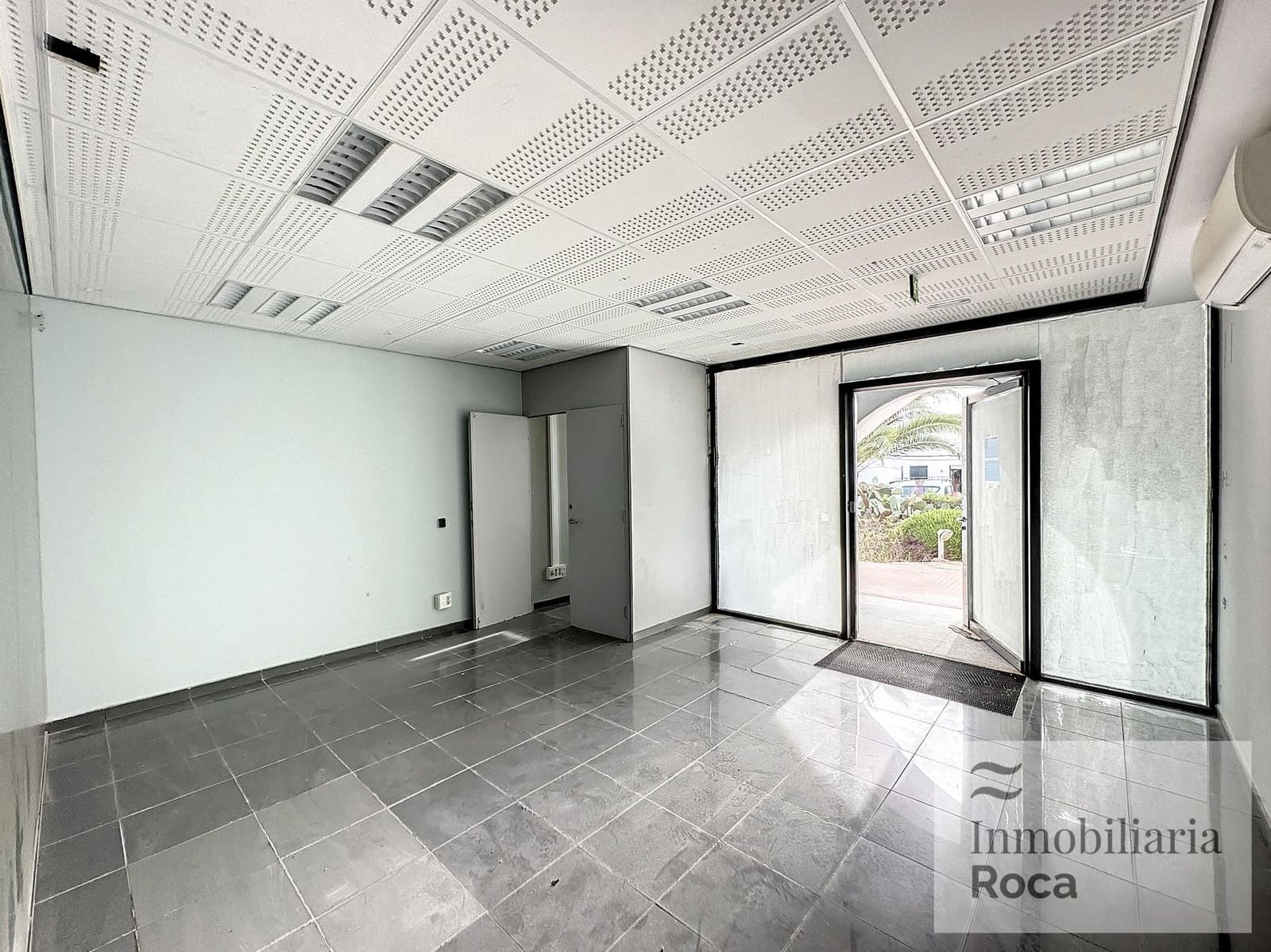 Erhverv til leje i Fornells - € 1.000 (Ref: 9305177)