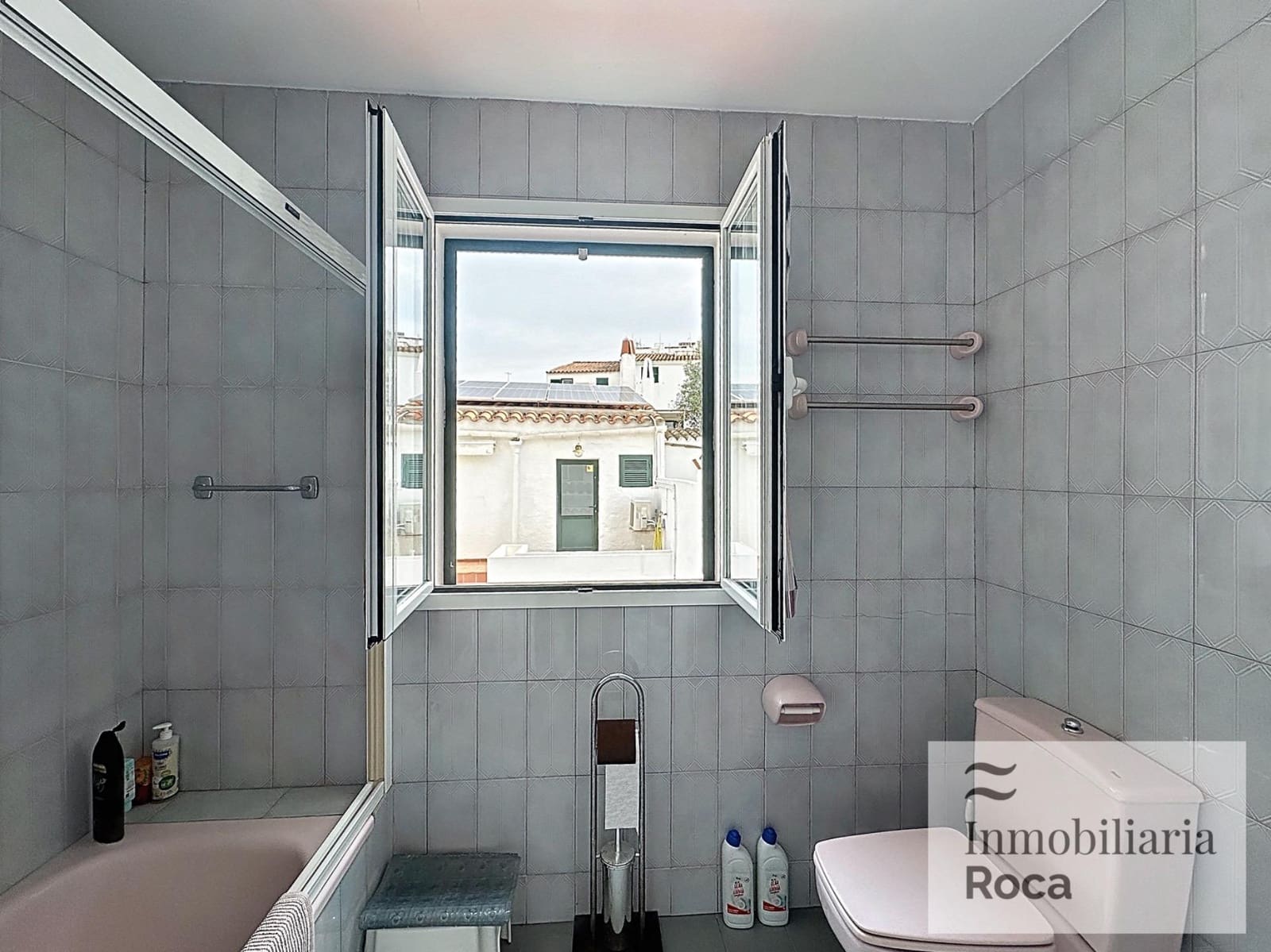 6 bedroom Townhouse for sale in Es Mercadal - € 990,000 (Ref: 9398506)