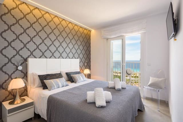 2 sovrum Lägenhet till salu i Alayor / Alaior med pool - 490 000 € (Ref: 9414116)