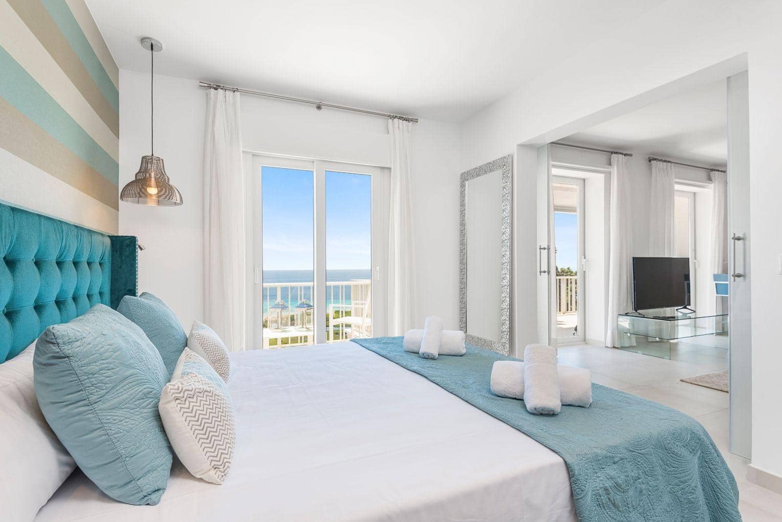 1 bedroom Apartment for sale in Alayor / Alaior with pool - € 420,000 (Ref: 9415949)