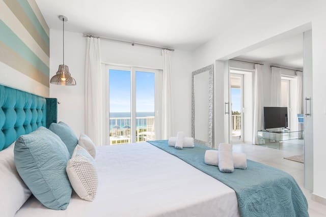 1 soveværelse Lejlighed til salg i Alayor / Alaior med swimmingpool - € 420.000 (Ref: 9415949)