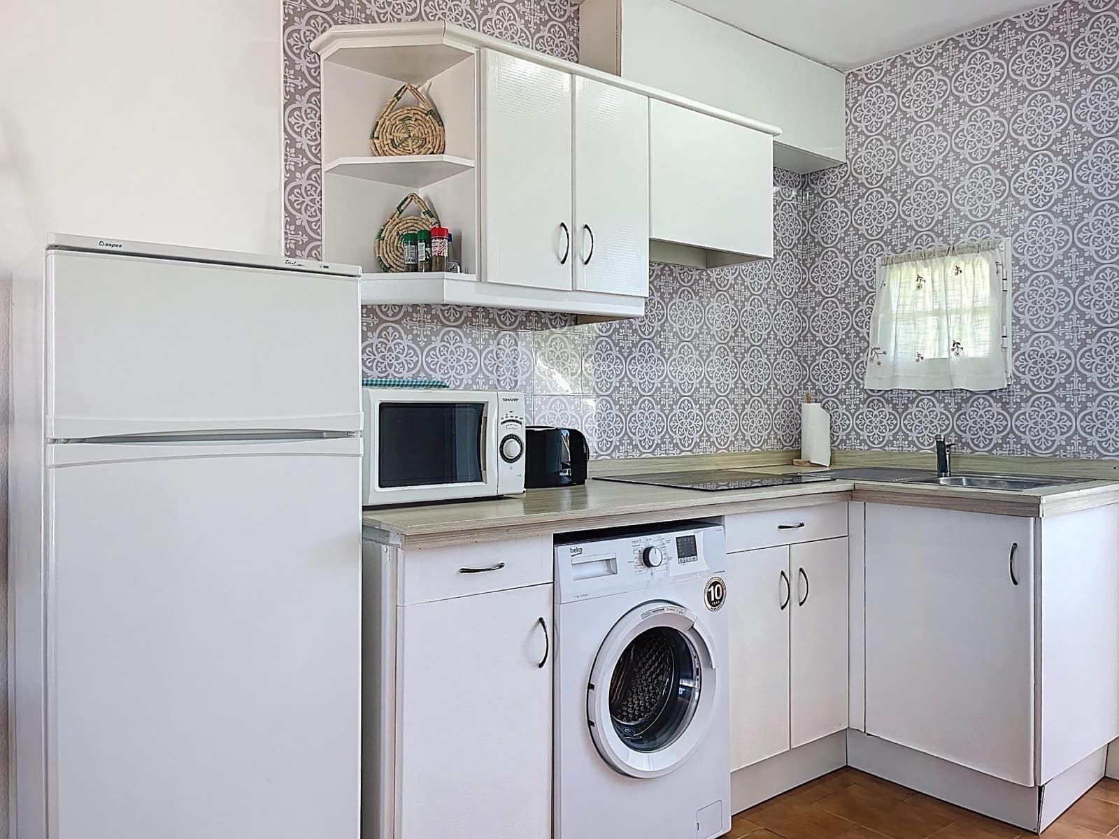 1 bedroom Apartment for sale in Arenal d'en Castell with pool - € 220,000 (Ref: 9470389)