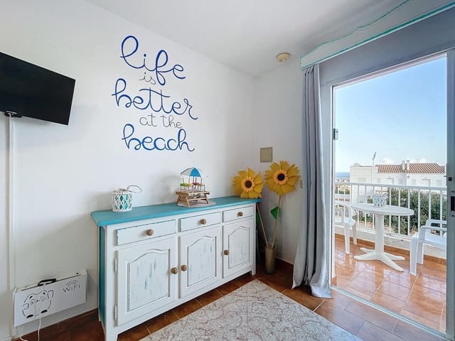 1 bedroom Apartment for sale in Arenal d'en Castell, Es Mercadal with pool - € 220,000 (Ref: 9470389)