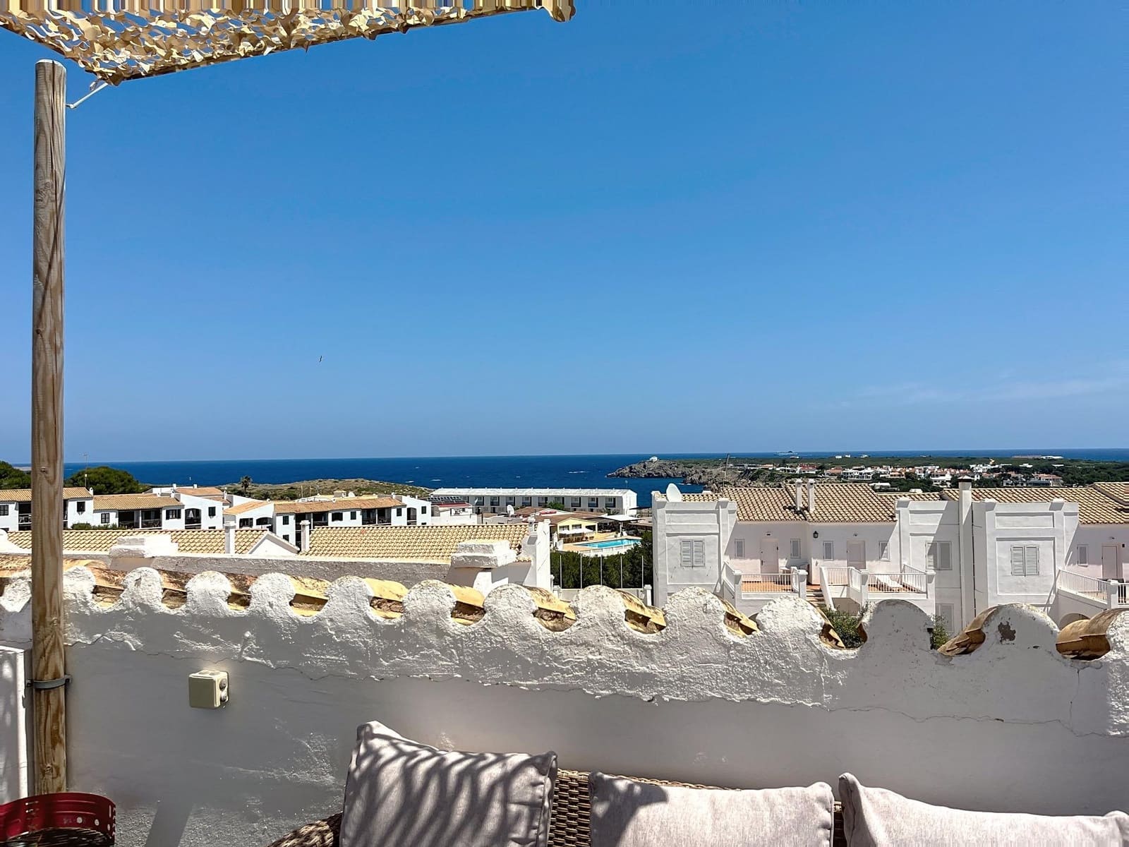 1 bedroom Apartment for sale in Arenal d'en Castell with pool - € 220,000 (Ref: 9470389)