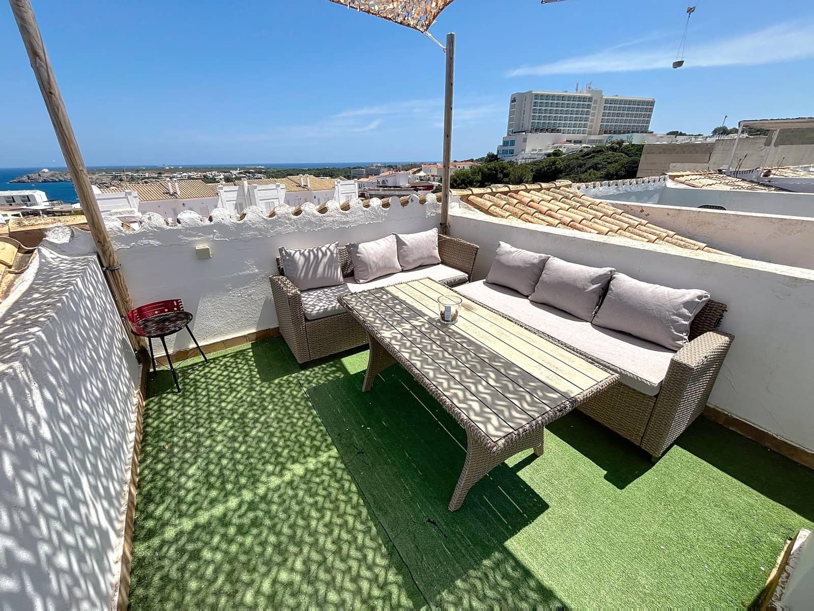 1 bedroom Apartment for sale in Arenal d'en Castell with pool - € 220,000 (Ref: 9470389)