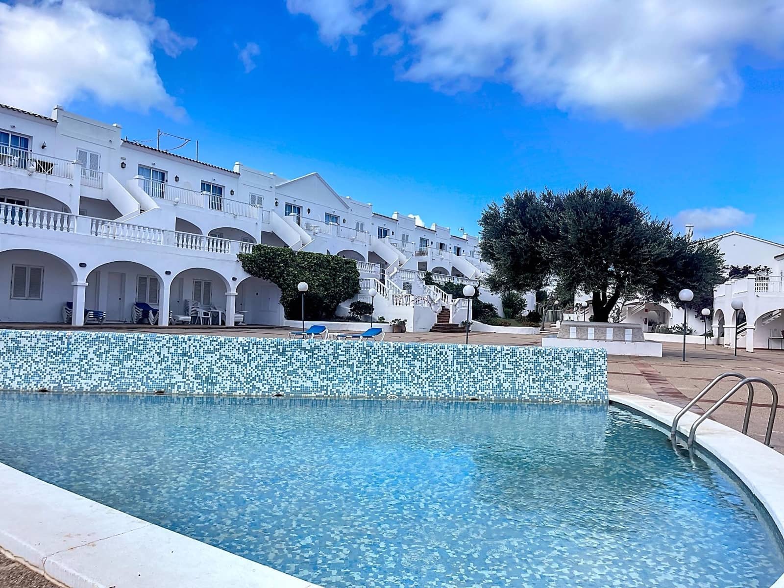 1 bedroom Apartment for sale in Arenal d'en Castell with pool - € 220,000 (Ref: 9470389)