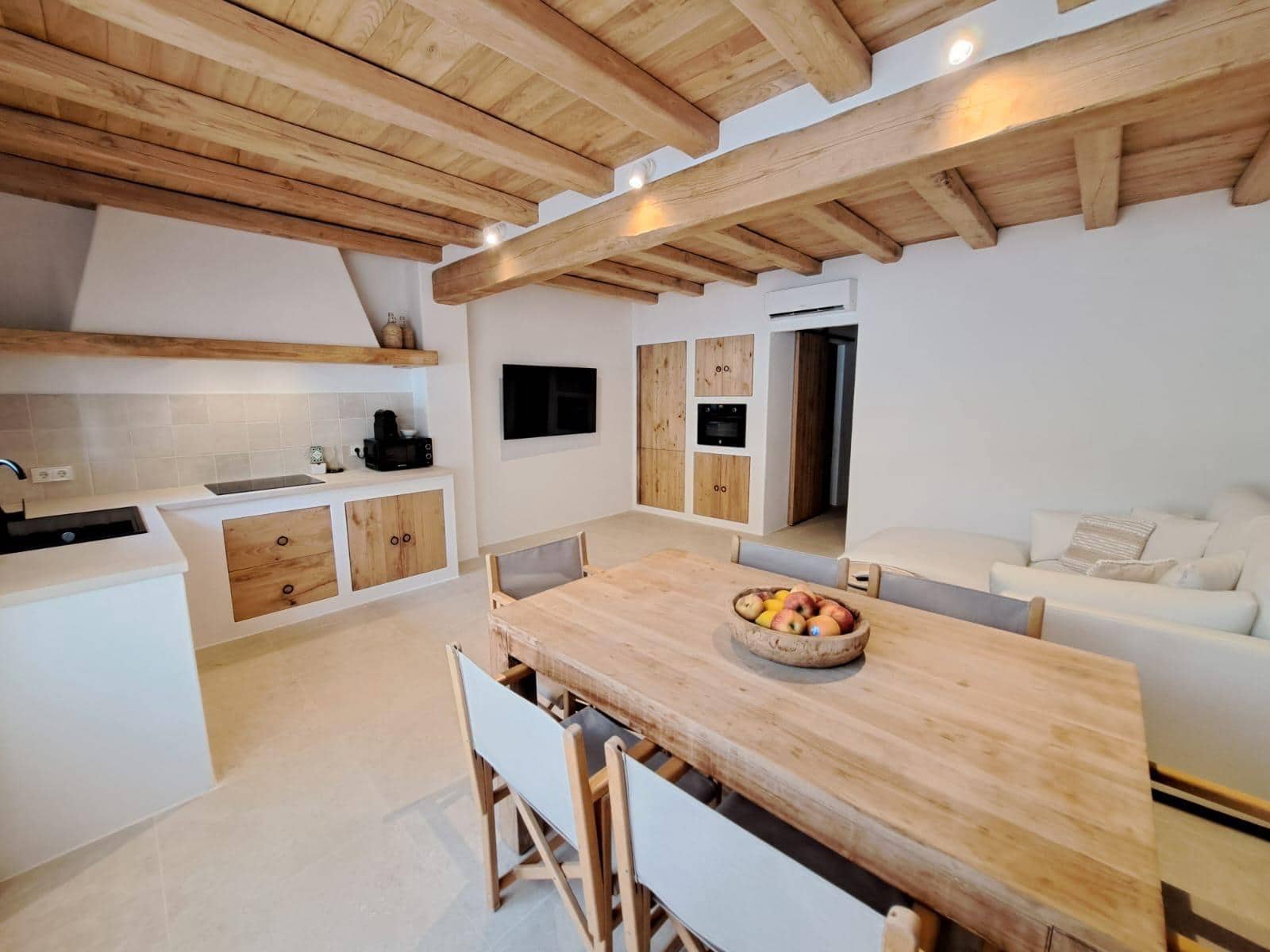 2 bedroom Apartment for sale in Es Mercadal - € 450,000 (Ref: 9486444)