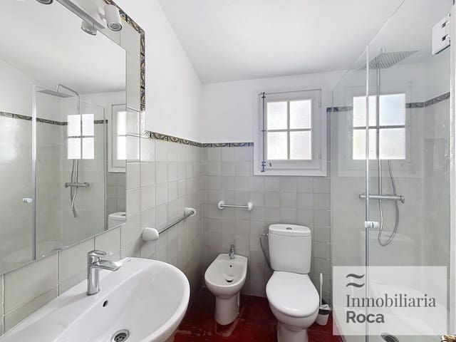 2 bedroom Apartment for rent in Fornells, Es Mercadal - € 1,500 (Ref: 9513430)