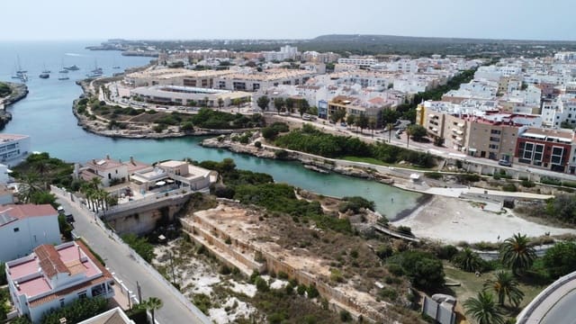 Bauplatz zu verkaufen in Ciutadella de Menorca - 1.500.000 € (Ref: 9604996)