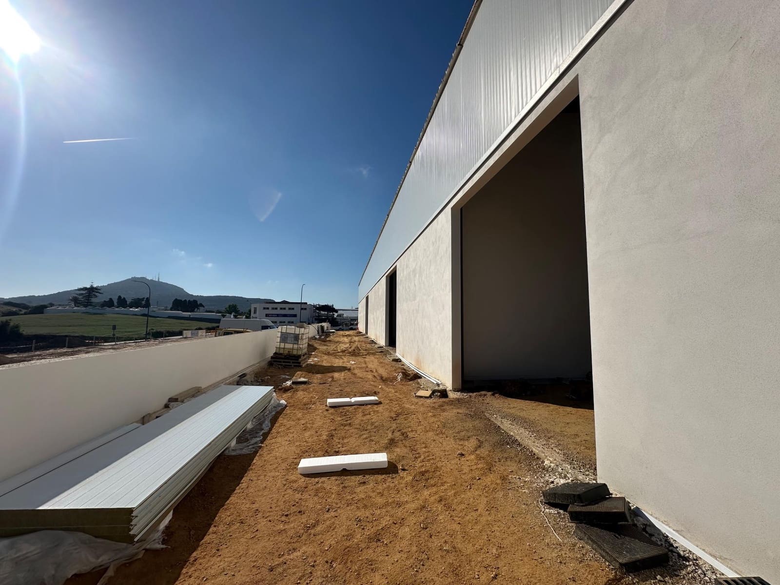 Business for rent in Es Mercadal with garage - € 2,500 (Ref: 9927425)