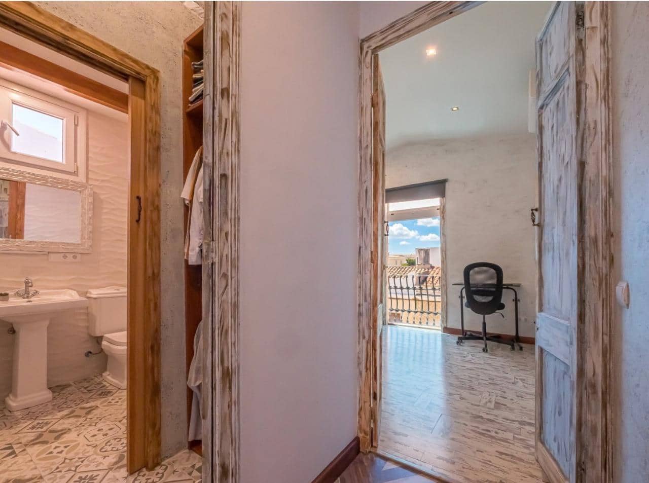 3 bedroom Townhouse for sale in Mahon / Mao with pool - € 850,000 (Ref: 9938215)