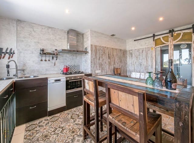 3 soverom Hus til salgs i Mahón / Maó med svømmebasseng - € 850 000 (Ref: 9938215)