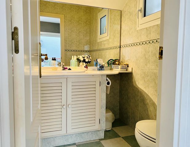 5 bedroom Townhouse for sale in Fuengirola with pool garage - € 829,000 (Ref: 6652995)