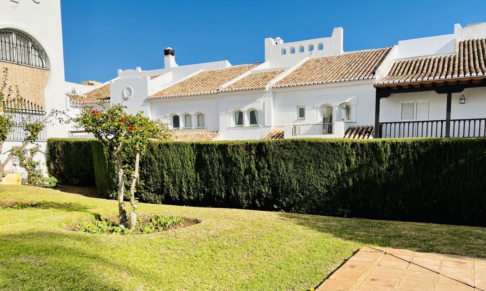 5 bedroom Townhouse for sale in Fuengirola with pool garage - € 829,000 (Ref: 6652995)