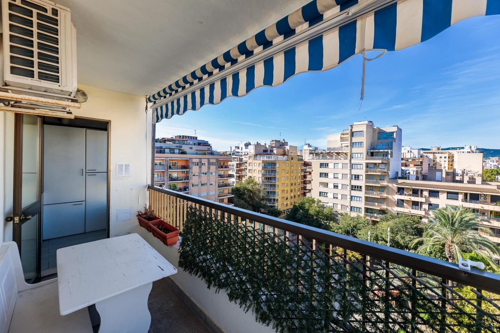 2 soverom Leilighet til salgs i Palma de Mallorca med garasje - € 460 000 (Ref: 10183065)