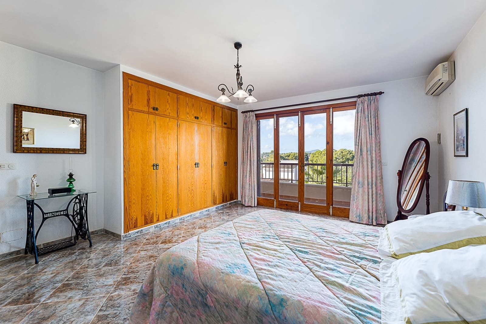 5 chambre Villa/Maison à vendre à Santa Ponsa avec piscine garage - 1 600 000 € (Ref: 9440220)