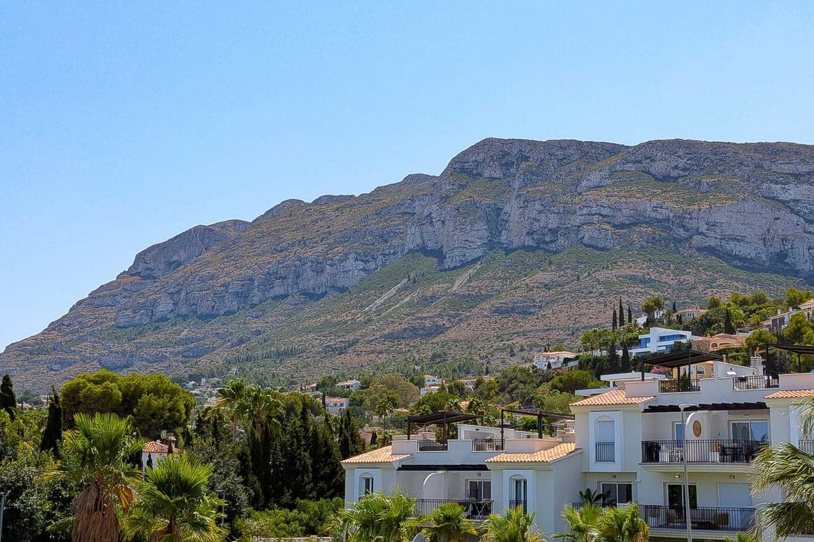 1 bedroom Apartment for sale in Denia with pool - € 275,000 (Ref: 10155839)