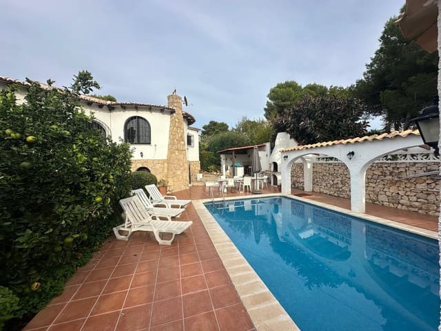 3 soveværelse Villa til salg i Javea / Xàbia med swimmingpool garage - € 545.000 (Ref: 10158426)