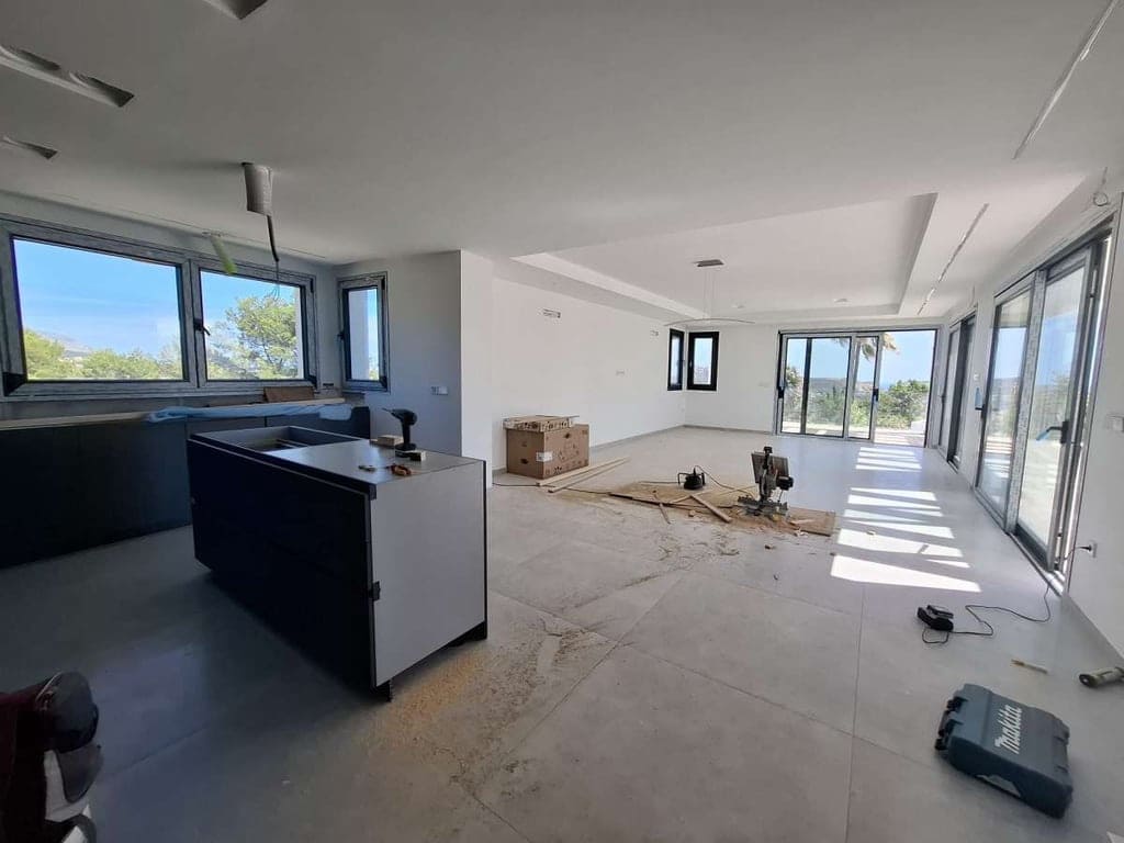 3 bedroom Villa for sale in Teulada - € 2,250,000 (Ref: 8580792)