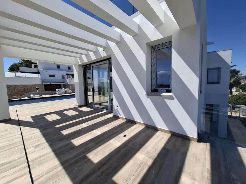 3 bedroom Villa for sale in Teulada - € 2,250,000 (Ref: 8580792)