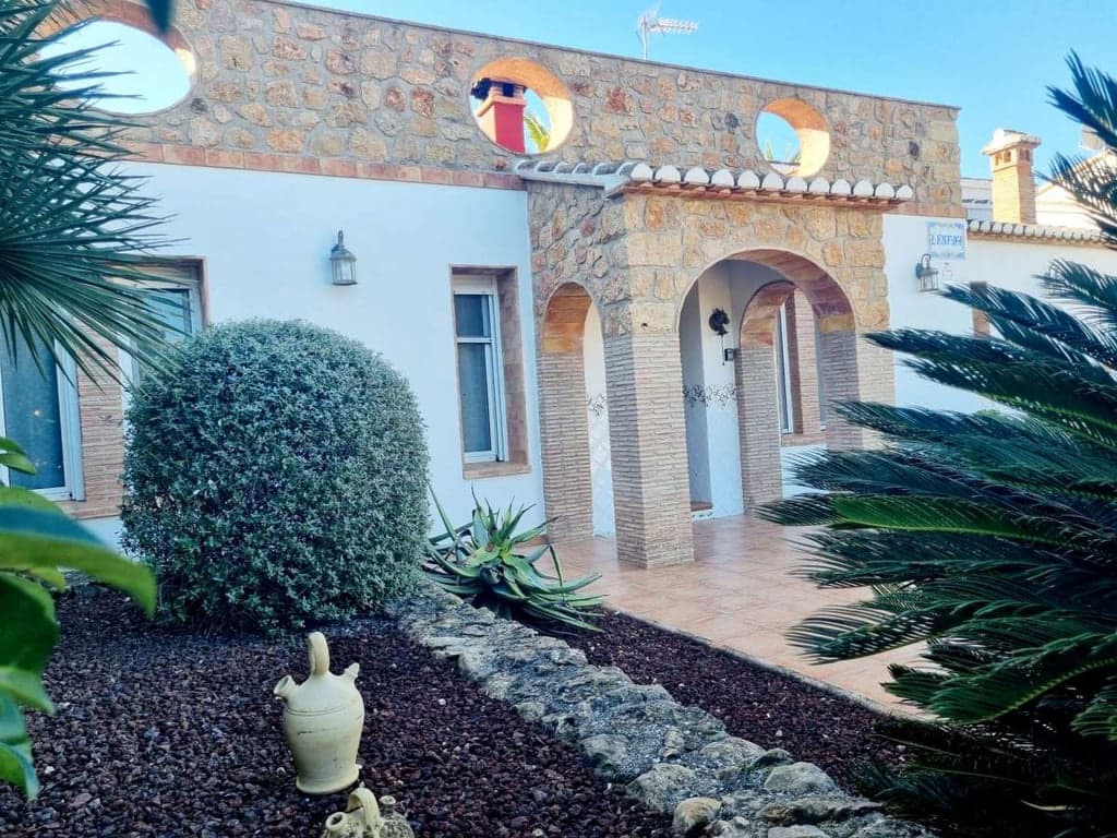 12 slaapkamer Villa te koop in Lliber met zwembad - € 1.500.000 (Ref: 8826323)