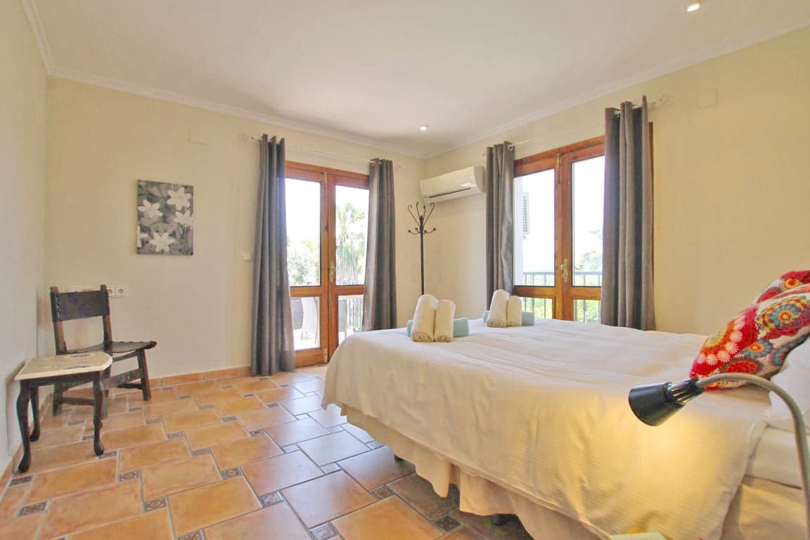 12 bedroom Villa for sale in Javea / Xabia with pool garage - € 1,590,000 (Ref: 9076434)