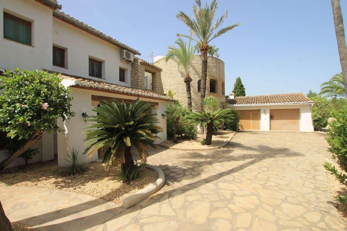 12 bedroom Villa for sale in Javea / Xabia with pool garage - € 1,590,000 (Ref: 9076434)