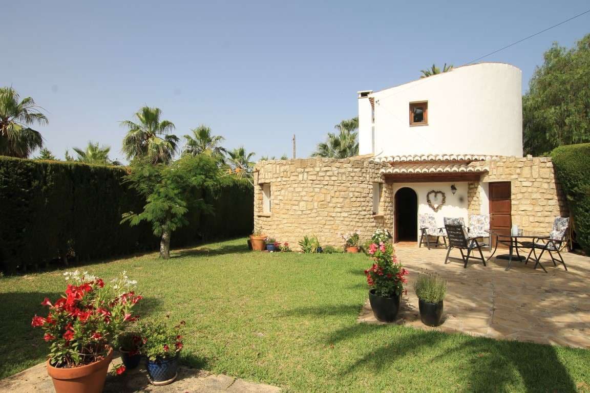 12 bedroom Villa for sale in Javea / Xabia with pool garage - € 1,590,000 (Ref: 9076434)