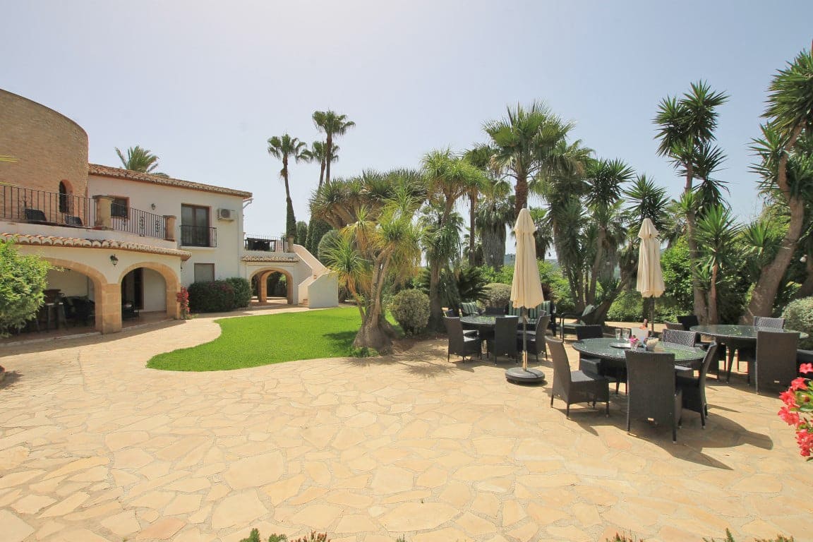 12 bedroom Villa for sale in Javea / Xabia with pool garage - € 1,590,000 (Ref: 9076434)