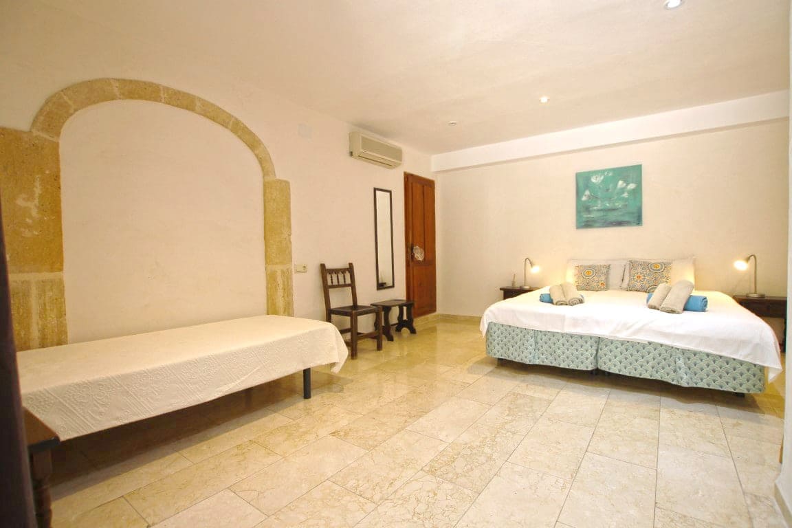 12 bedroom Villa for sale in Javea / Xabia with pool garage - € 1,590,000 (Ref: 9076434)