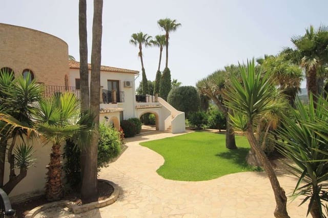 12 Zimmer Villa zu verkaufen in Javea / Xàbia mit Pool Garage - 1.590.000 € (Ref: 9076434)