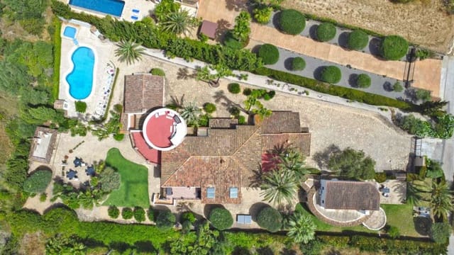 12 Zimmer Villa zu verkaufen in Javea / Xàbia mit Pool Garage - 1.590.000 € (Ref: 9076434)