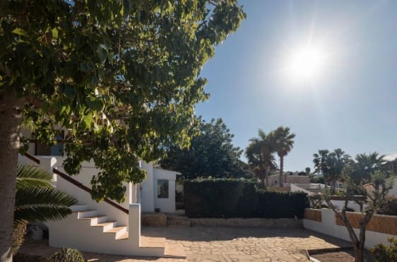 4 soveværelse Villa til salg i Javea / Xabia med swimmingpool garage - € 790.000 (Ref: 9076440)