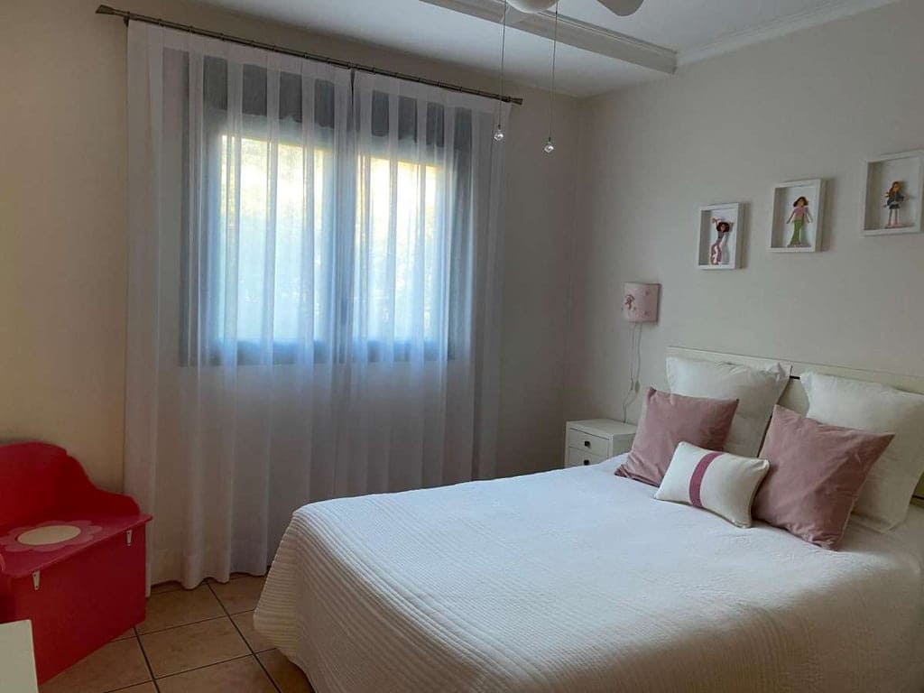 5 makuuhuone Omakotitalo vuokrattavana paikassa Javea / Xabia mukana uima-altaan 
autotalli - 2 600 € (Ref: 9076469)