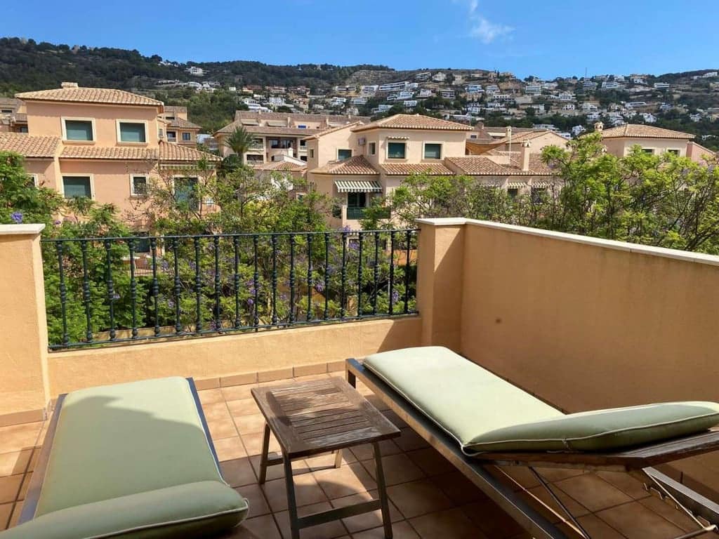 5 makuuhuone Omakotitalo vuokrattavana paikassa Javea / Xabia mukana uima-altaan 
autotalli - 2 600 € (Ref: 9076469)