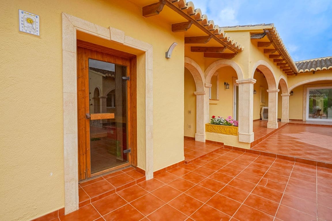 4 slaapkamer Villa te koop in Gata de Gorgos - € 659.000 (Ref: 9379654)