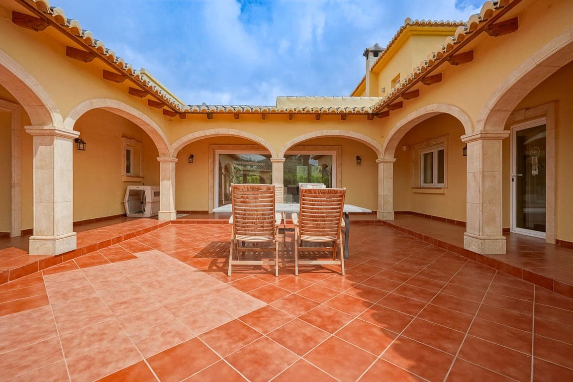 4 slaapkamer Villa te koop in Gata de Gorgos - € 659.000 (Ref: 9379654)