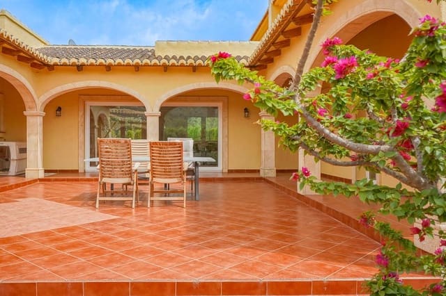 4 slaapkamer Villa te koop in Gata de Gorgos - € 659.000 (Ref: 9379654)