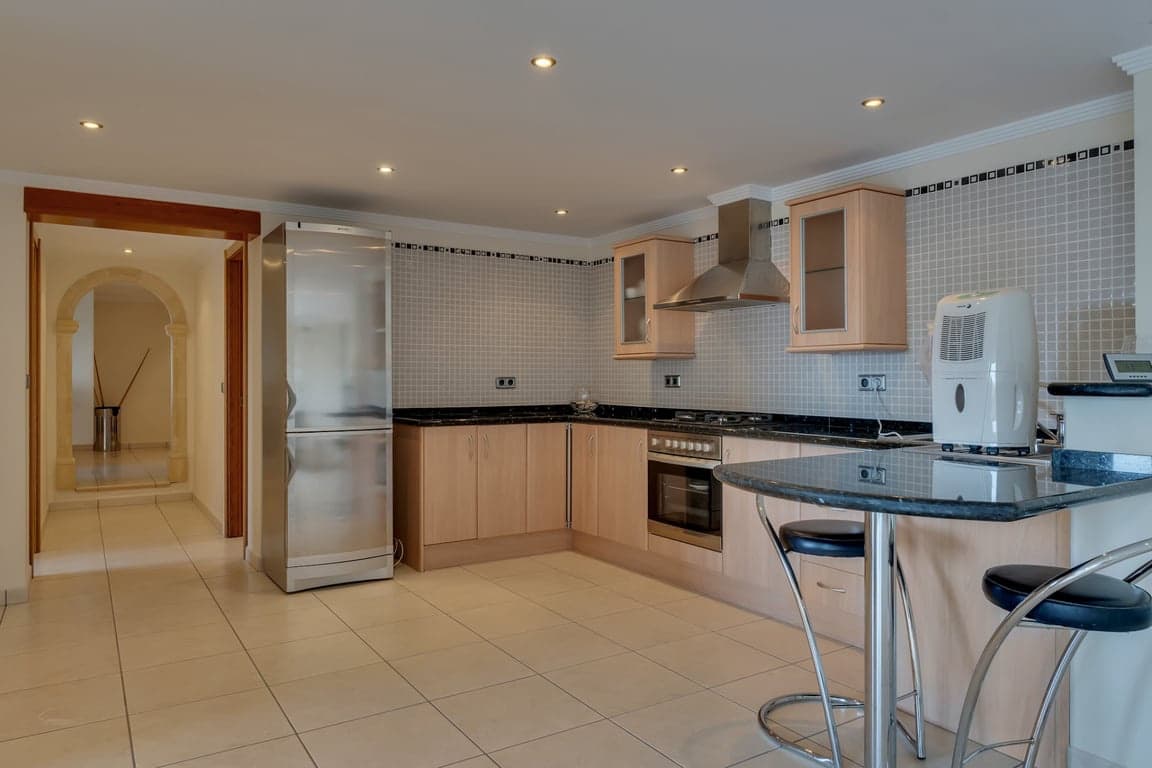 6 bedroom Villa for sale in Javea / Xabia with garage - € 1,650,000 (Ref: 9386535)