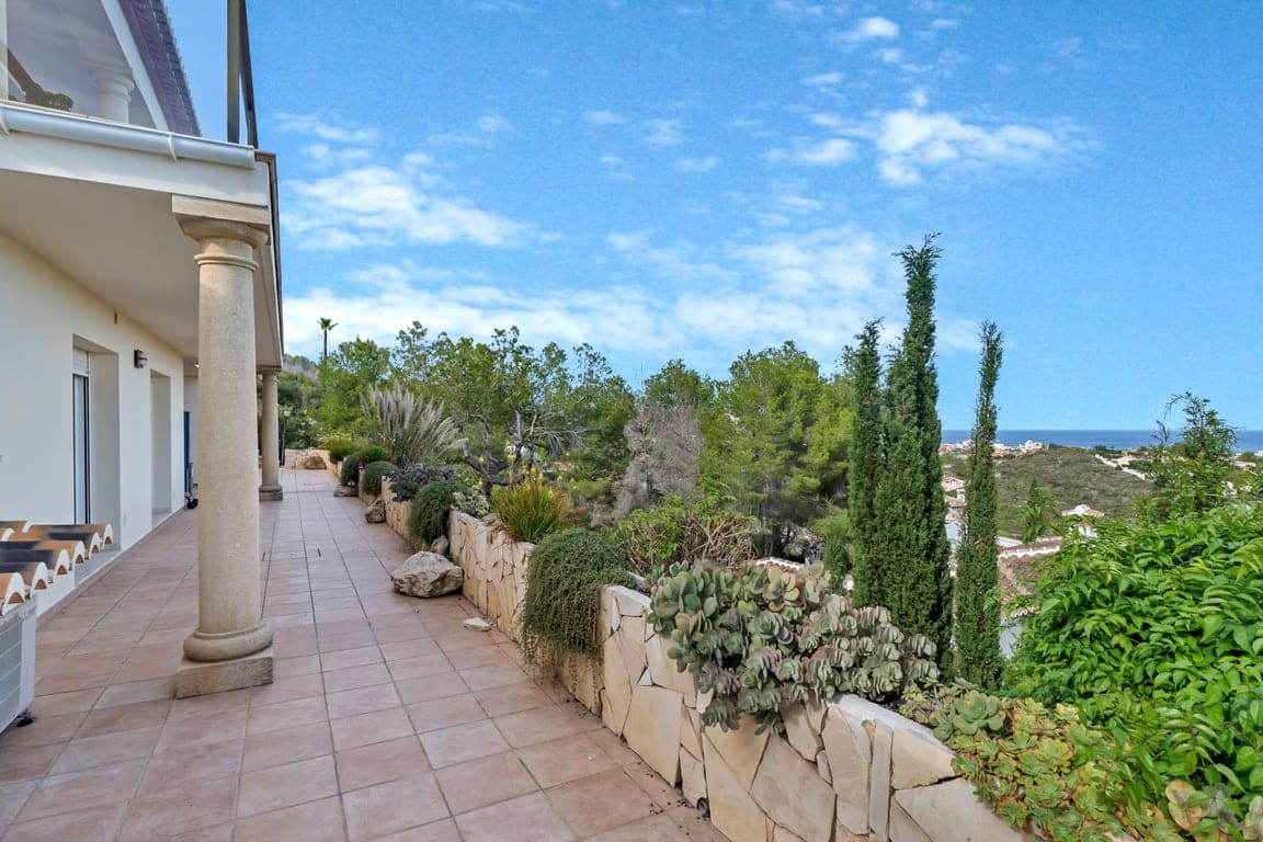 6 bedroom Villa for sale in Javea / Xabia with garage - € 1,650,000 (Ref: 9386535)