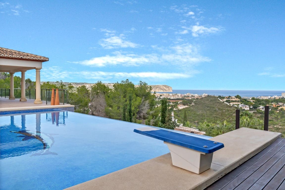 Chalet de 6 habitaciones en Javea / Xàbia en venta con piscina garaje - 1.650.000 € (Ref: 9386535)