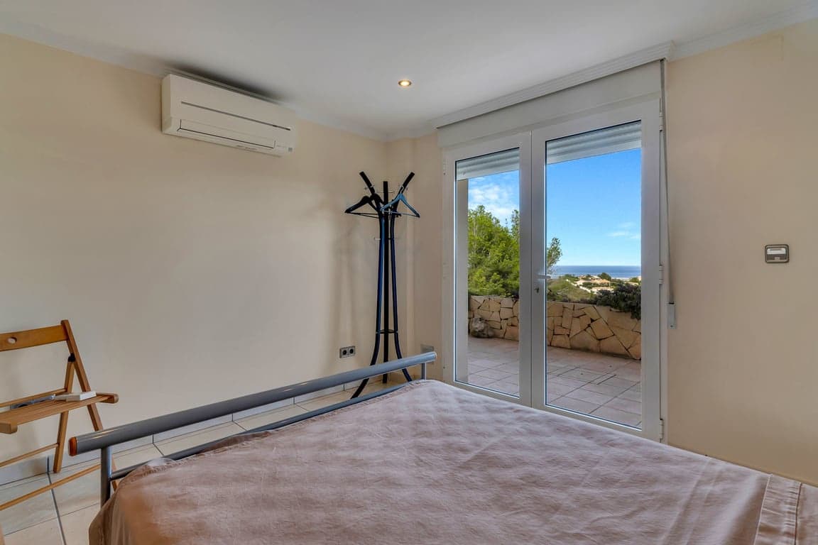 Chalet de 6 habitaciones en Javea / Xàbia en venta con piscina garaje - 1.650.000 € (Ref: 9386535)