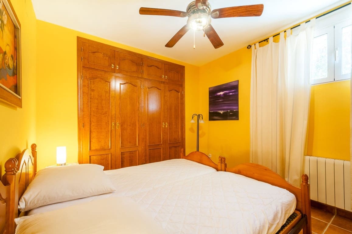 4 bedroom Villa for sale in Benissa with garage - € 795,000 (Ref: 9386536)