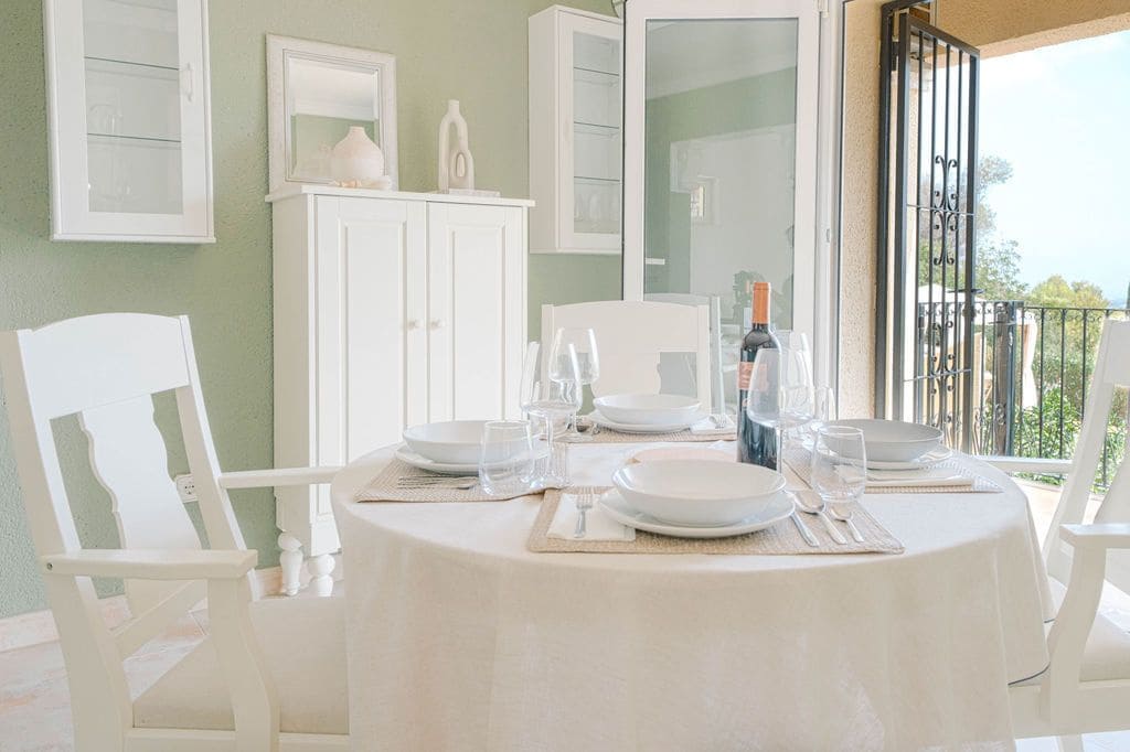 5 bedroom Villa for sale in Pedreguer with pool - € 650,000 (Ref: 9522828)