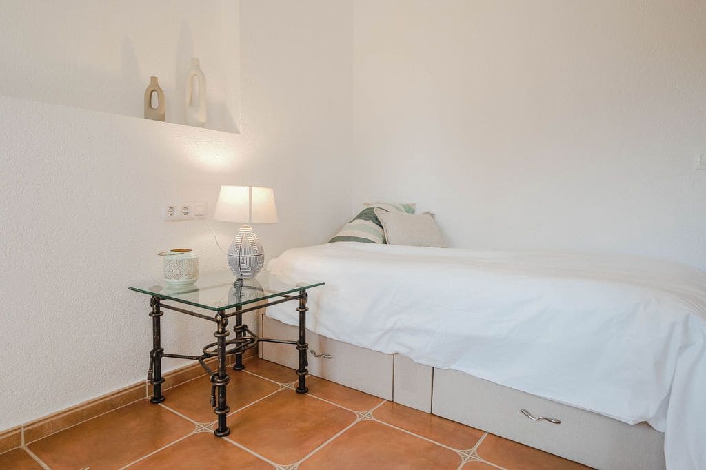 5 bedroom Villa for sale in Pedreguer with pool - € 650,000 (Ref: 9522828)