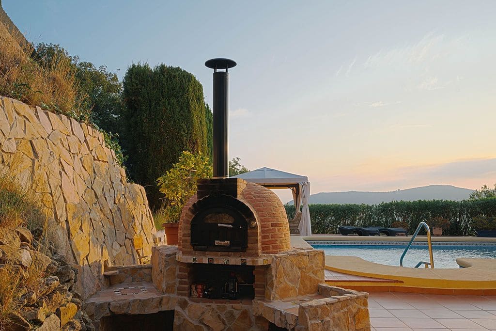 5 bedroom Villa for sale in Pedreguer with pool - € 650,000 (Ref: 9522828)